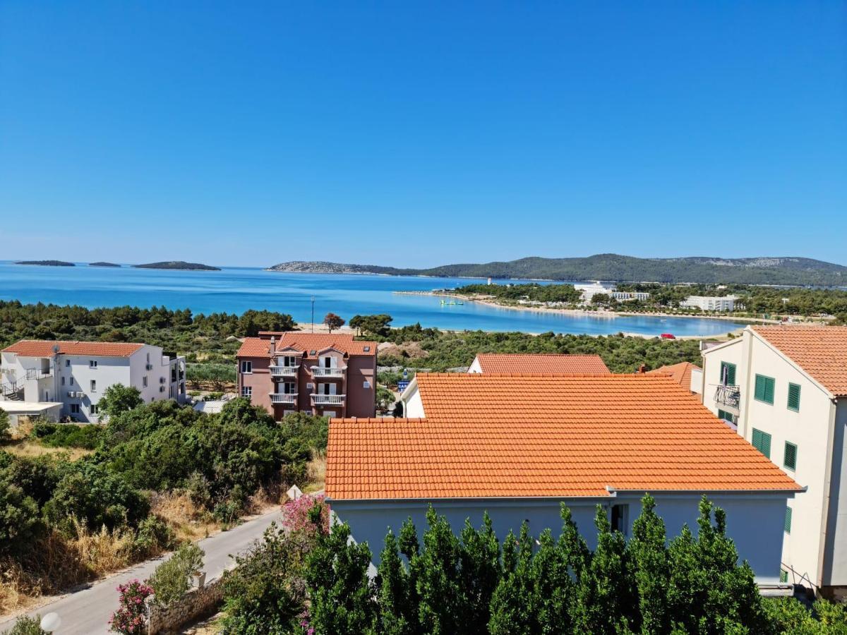 Apartment Luka With Balcony, Sea View And Free Parking Šibenik Extérieur photo