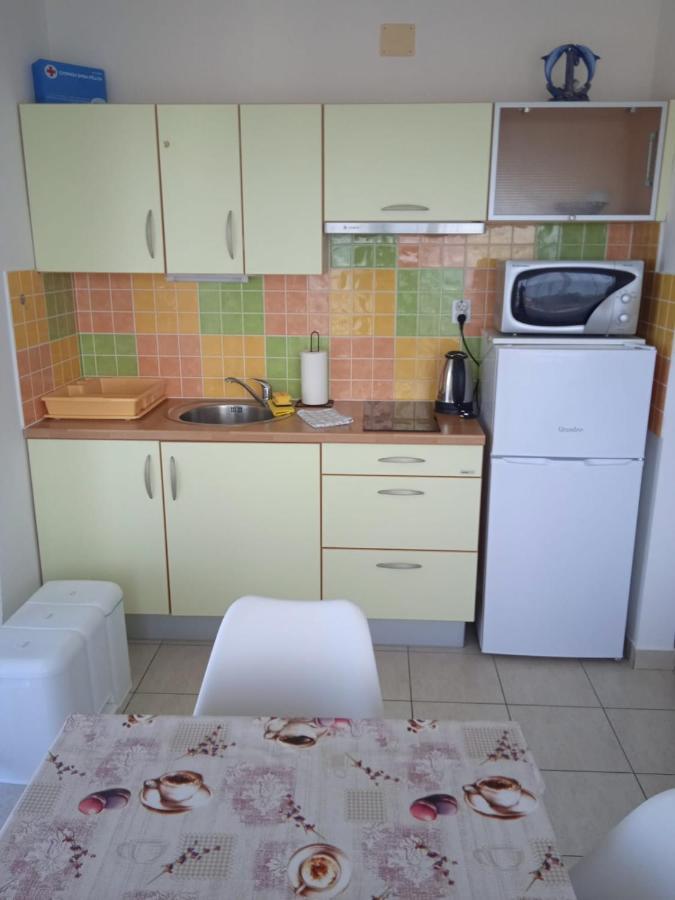 Apartment Luka With Balcony, Sea View And Free Parking Šibenik Extérieur photo
